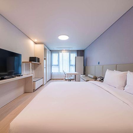 Surestay Plus Hotel By Best Western Асан Экстерьер фото