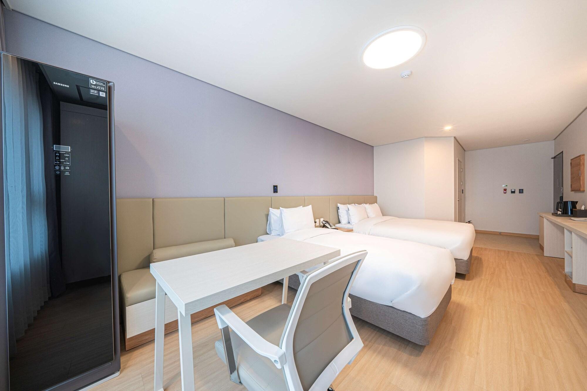 Surestay Plus Hotel By Best Western Асан Экстерьер фото